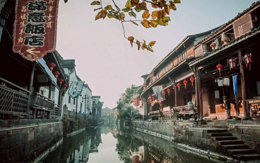 又一餐厅“跌落神坛”,网友:曾经我们吃不起,如今他们无人问津